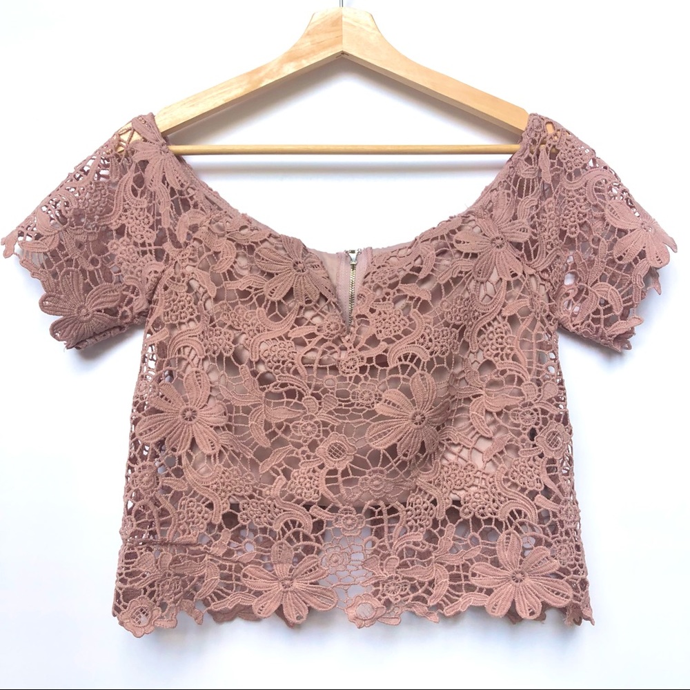 ❤️3 for $12❤️ Dusty Rose Lace Off Shoulder Crop Top